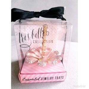 New Jeweled Pink Ring Holder Vanity Accessory